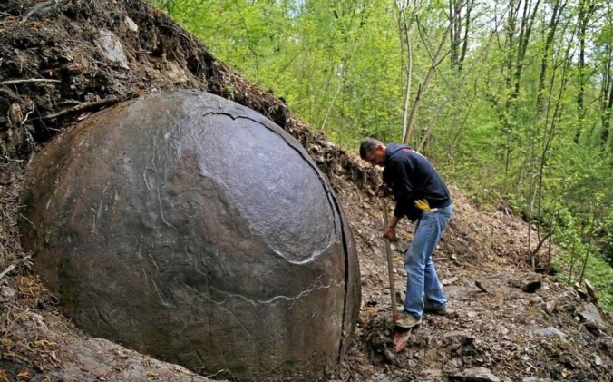 stone sphere stone ball Zavidovice Bosnia